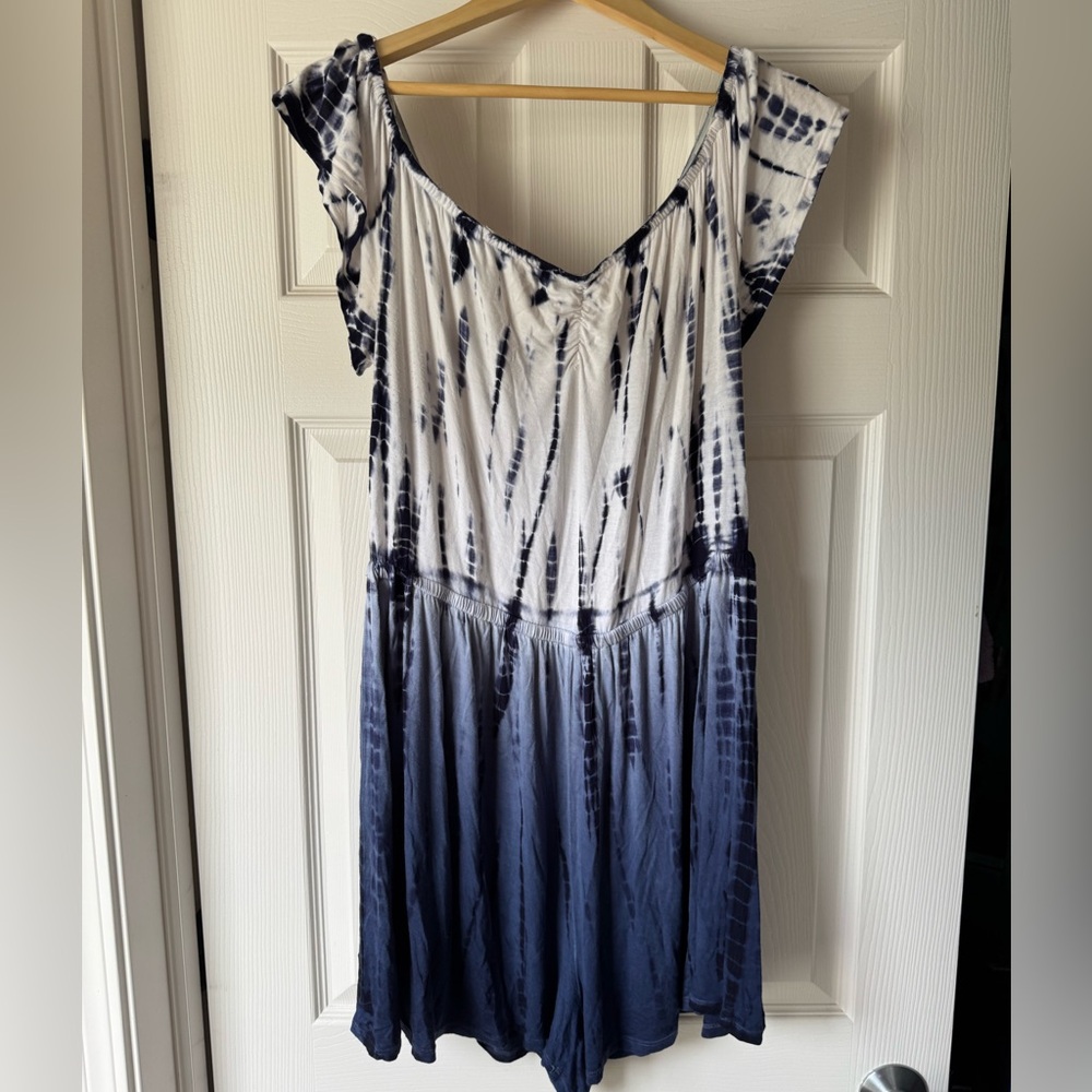 Xhilaration Blue and White Tie-Dye Romper - size XL